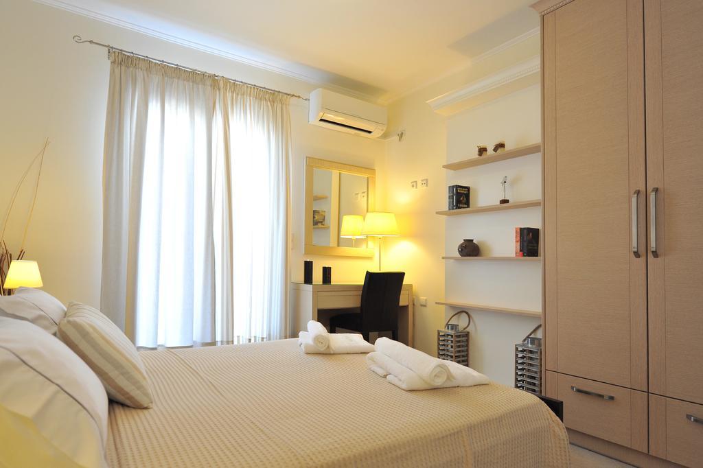 Aerolithos Hotel Adamantas Exterior photo